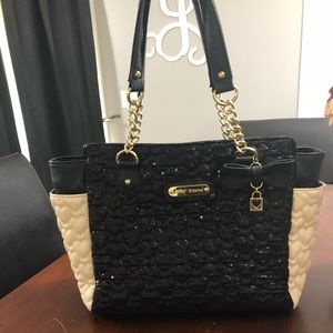 Betsey Johnson Macy’s Exclusive Shopper